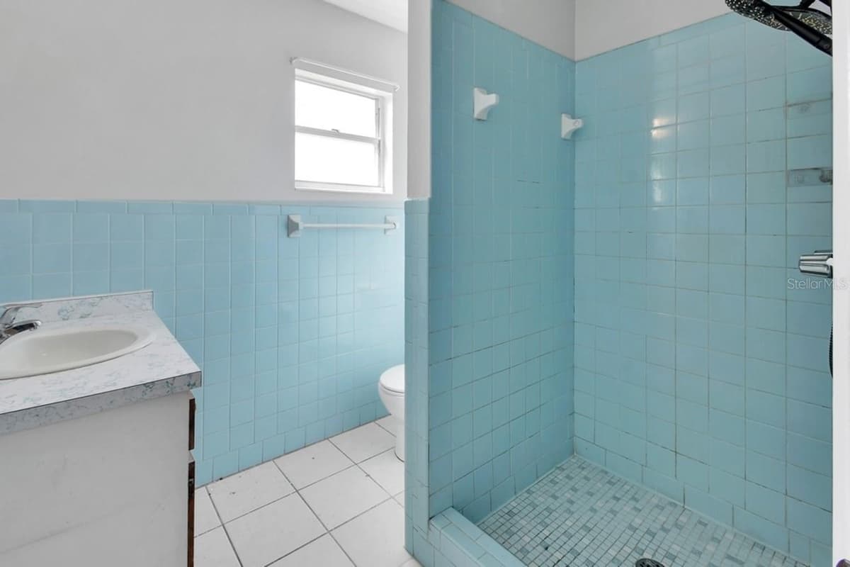 9 LARKSPUR LANE — photo 19 of 30