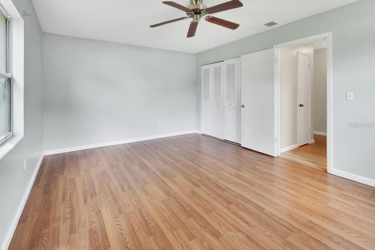 9 LARKSPUR LANE — photo 11 of 30