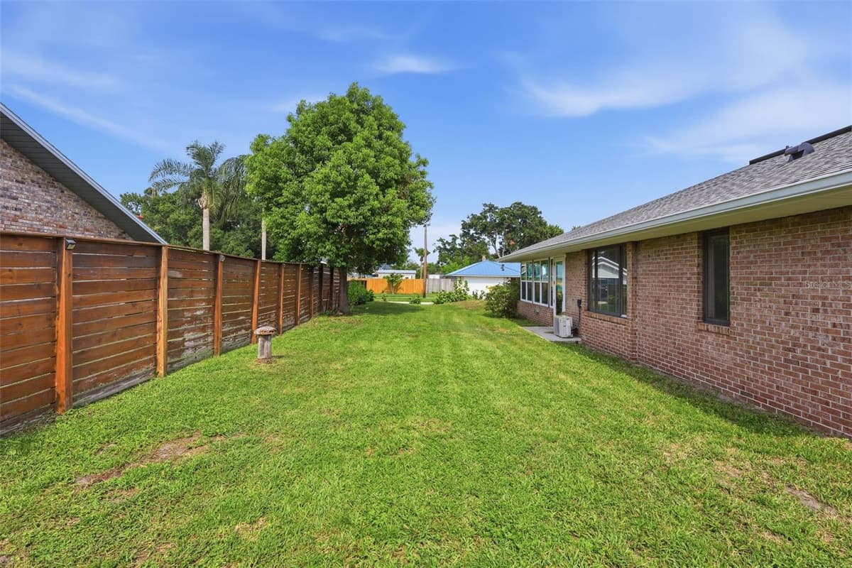 5825 ALSTRUM DRIVE — photo 43 of 50