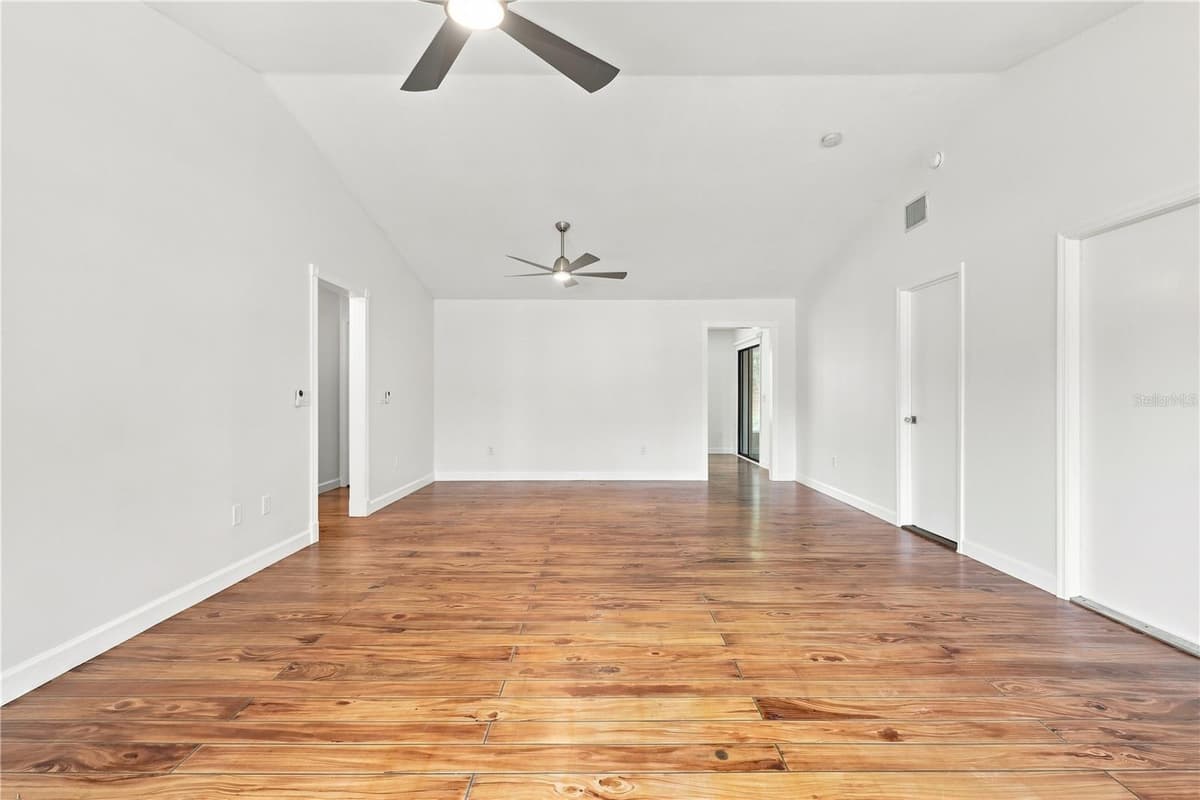 5825 ALSTRUM DRIVE — photo 7 of 50