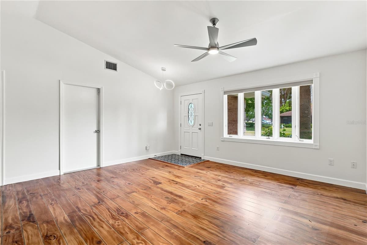 5825 ALSTRUM DRIVE — photo 14 of 50