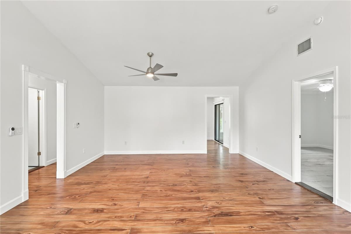 5825 ALSTRUM DRIVE — photo 9 of 50