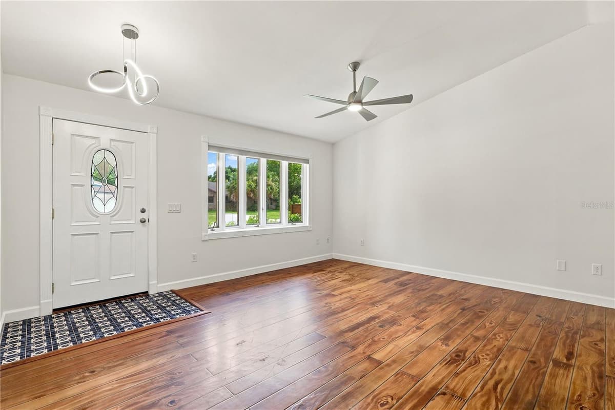5825 ALSTRUM DRIVE — photo 6 of 50