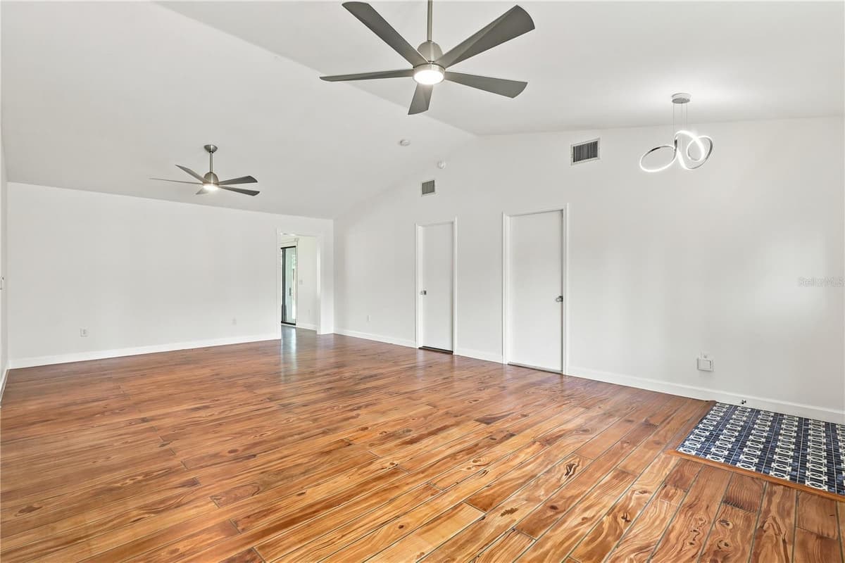 5825 ALSTRUM DRIVE — photo 15 of 50