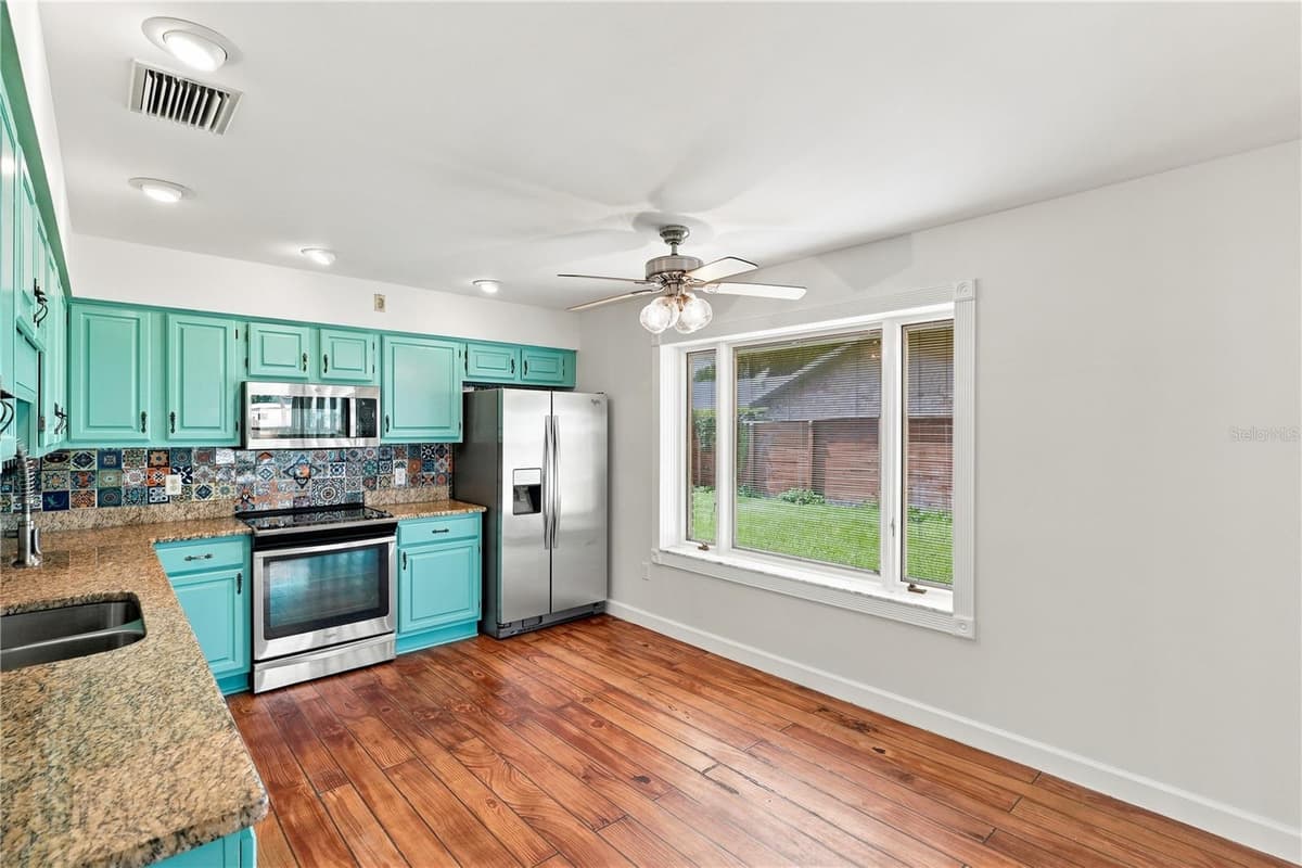 5825 ALSTRUM DRIVE — photo 16 of 50