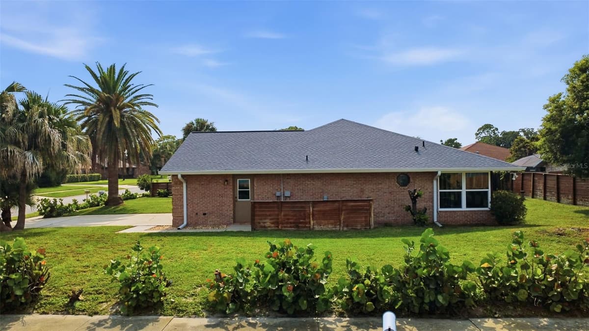 5825 ALSTRUM DRIVE — photo 40 of 50