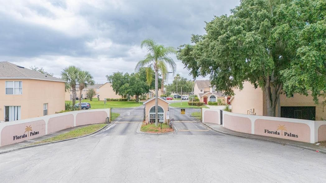 649 CAPTIVA CIRCLE — photo 2 of 31
