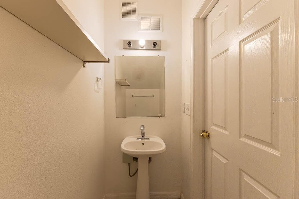 649 CAPTIVA CIRCLE — photo 22 of 31