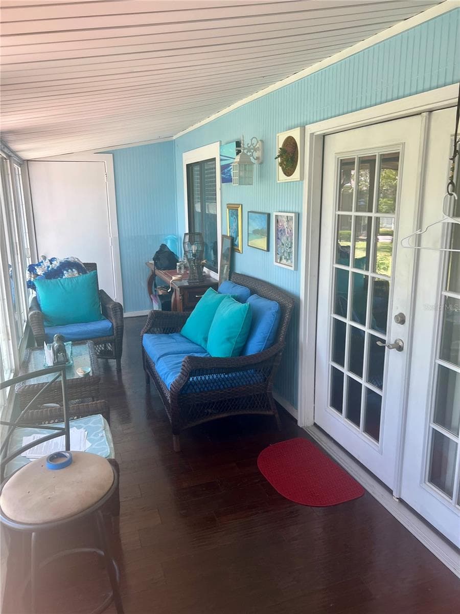 625 MIDWAY DRIVE — photo 11 of 23