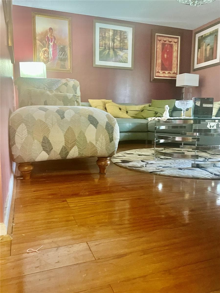 625 MIDWAY DRIVE — photo 9 of 23