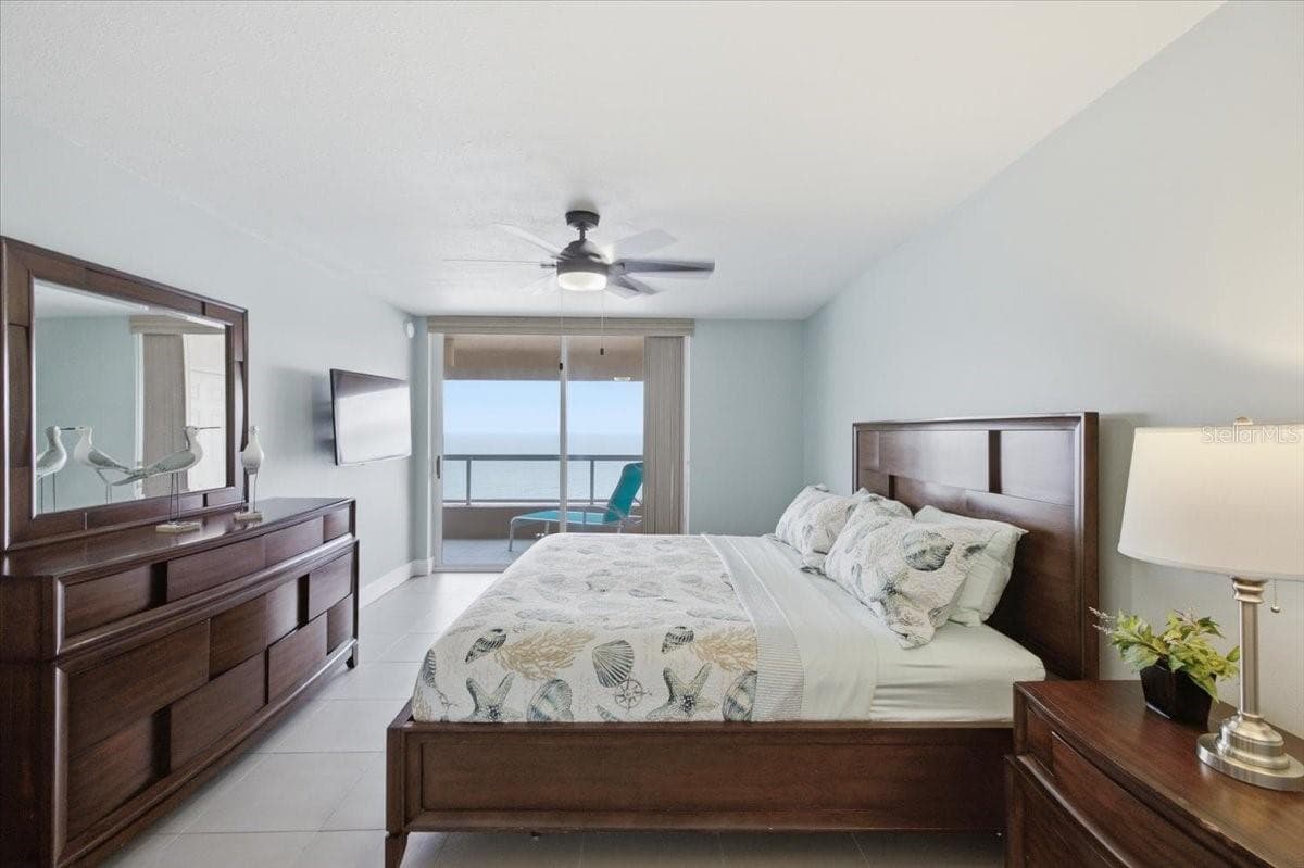 1310 GULF BOULEVARD — photo 13 of 57