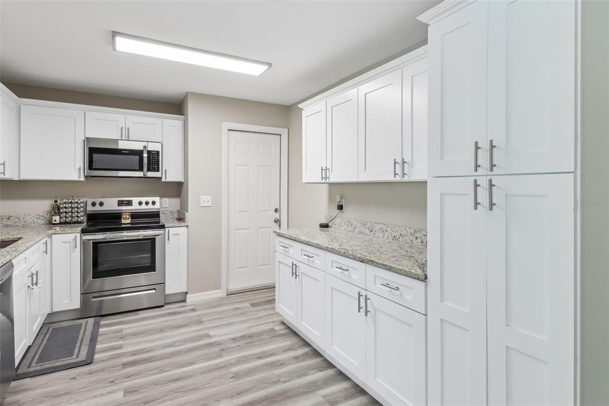 1200 HANCOCK DRIVE — photo 12 of 34