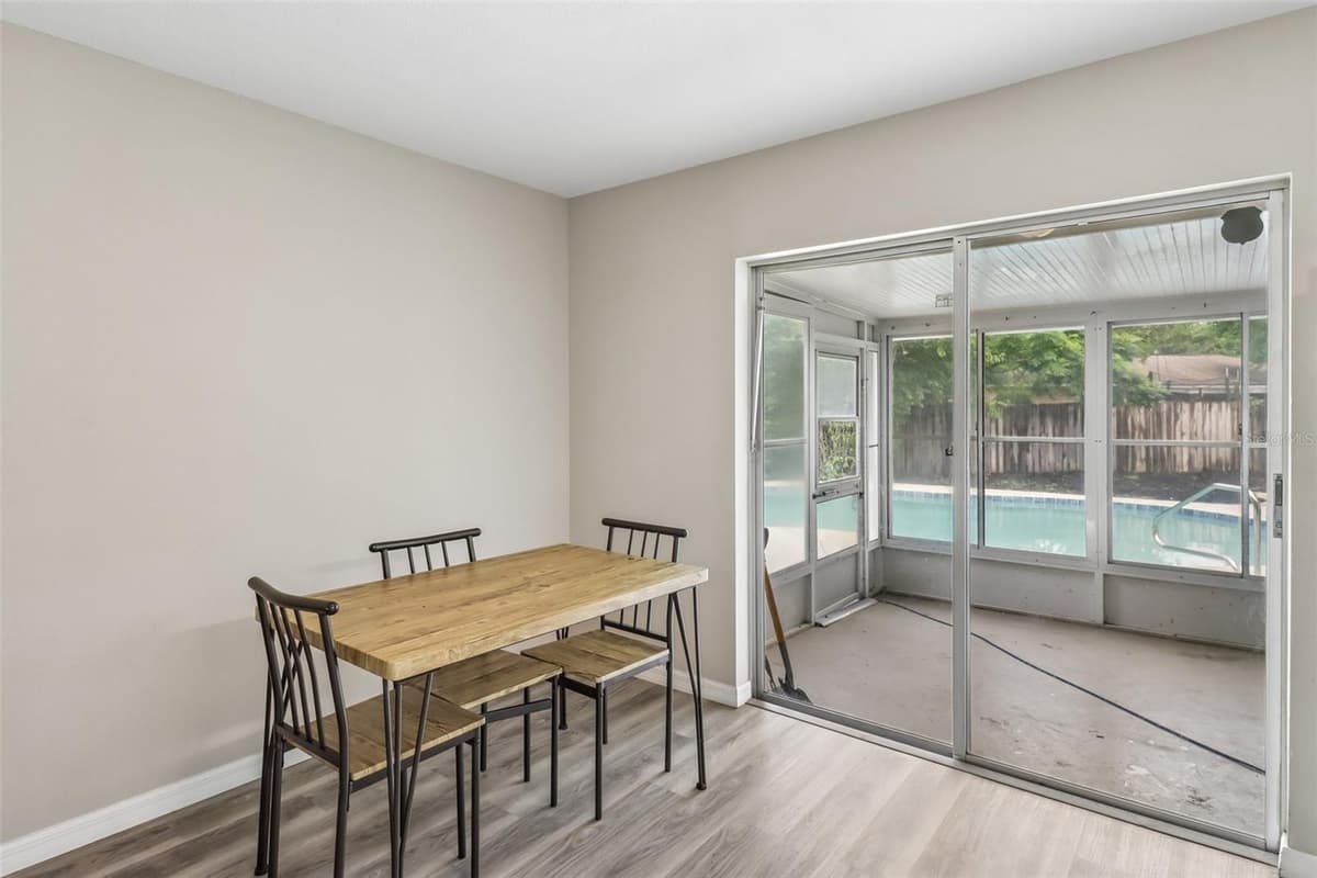 1200 HANCOCK DRIVE — photo 8 of 34