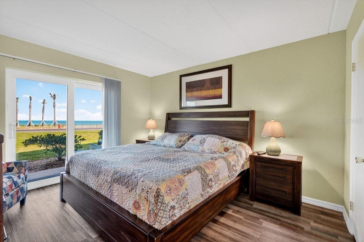 2700 OCEAN SHORE BOULEVARD — photo 12 of 41