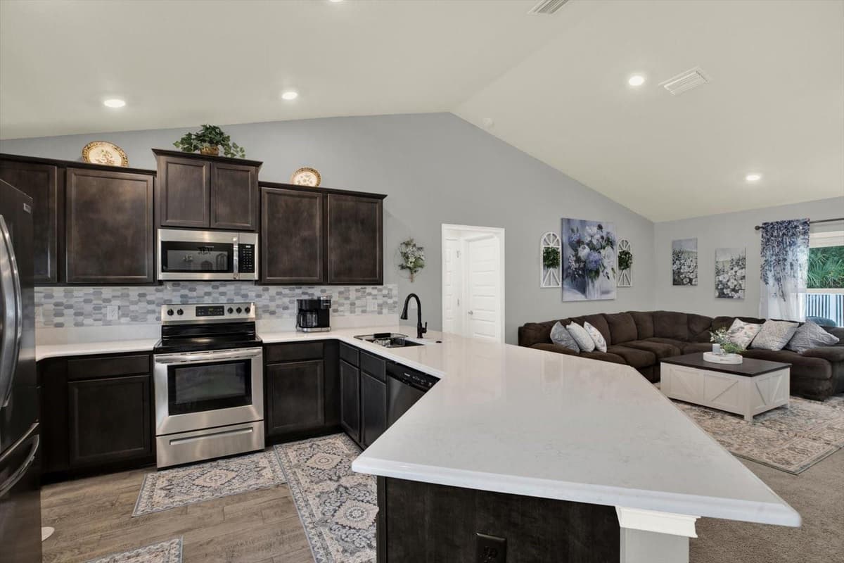 776 MARGUERITA DRIVE — photo 15 of 28
