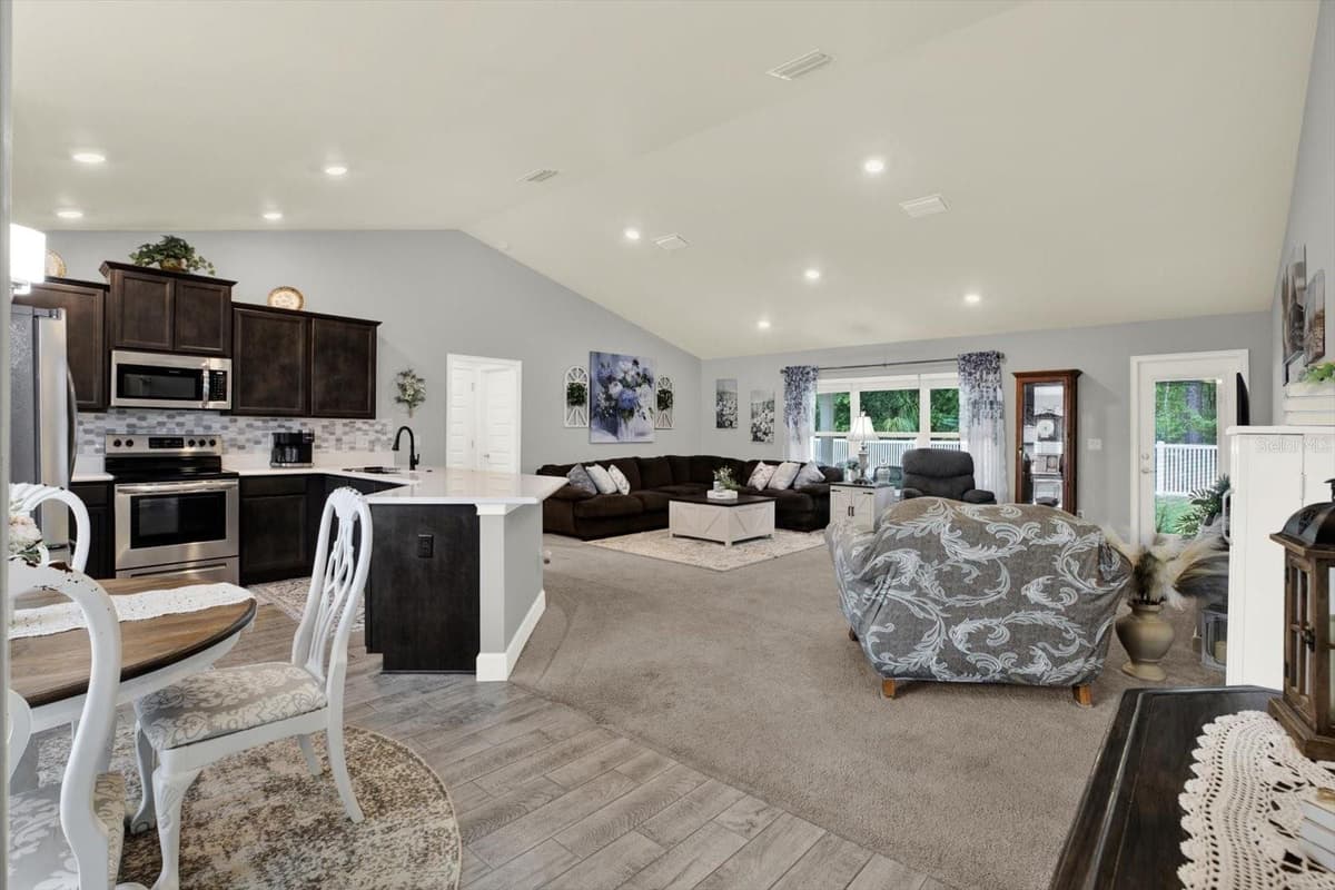776 MARGUERITA DRIVE — photo 10 of 28