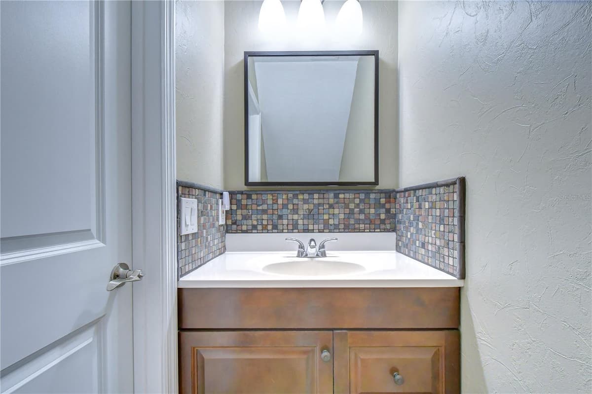 5301 BRADBURY COURT — photo 28 of 62