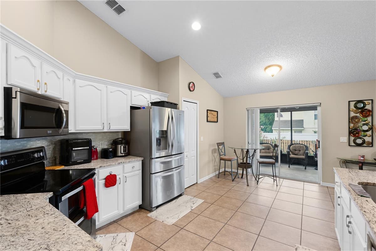 1837 FLORENCE VISTA BOULEVARD — photo 9 of 32