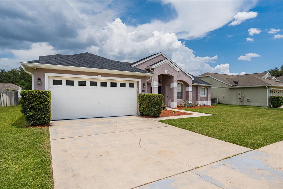 1837 FLORENCE VISTA BOULEVARD — photo 3 of 32