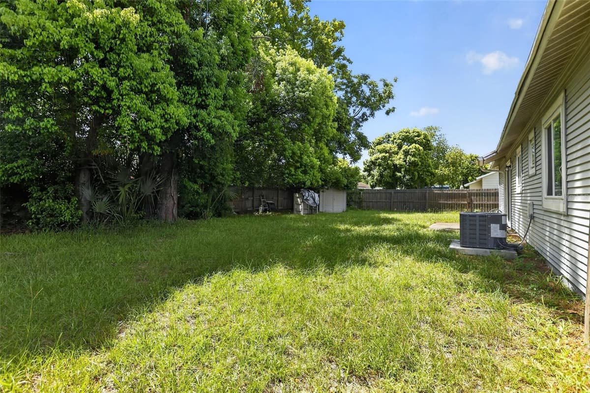 514 SEAN COURT — photo 24 of 25
