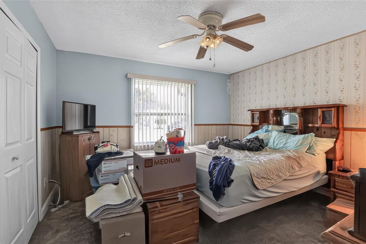 514 SEAN COURT — photo 15 of 25