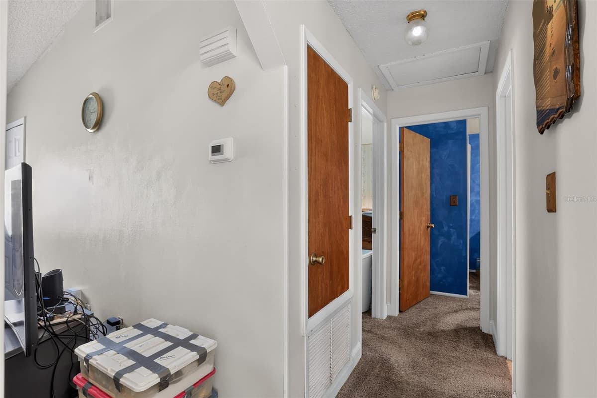 514 SEAN COURT — photo 22 of 25
