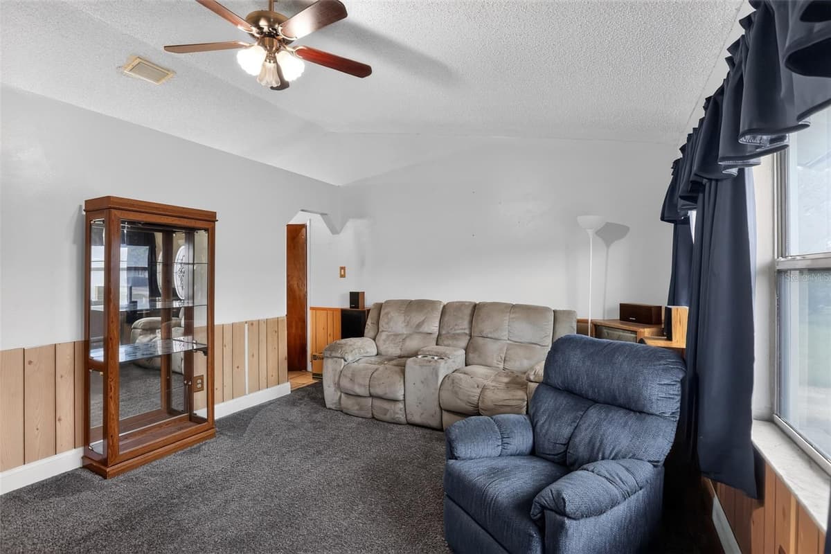 514 SEAN COURT — photo 5 of 25