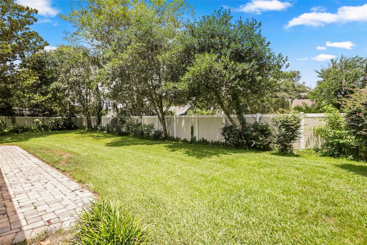 1573 SKYE COURT — photo 28 of 34
