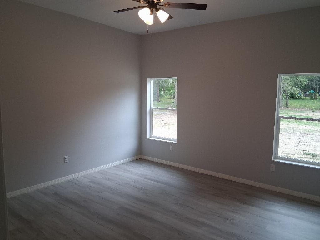 9469 SE 154TH STREET — photo 9 of 15