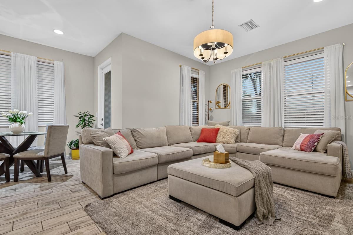 6717 CITRUS CREEK LANE — photo 11 of 33
