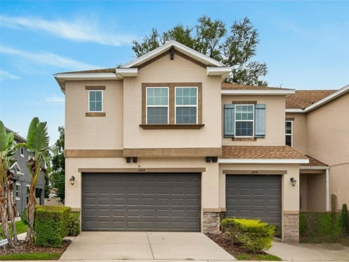 6717 CITRUS CREEK LANE — photo 1 of 33