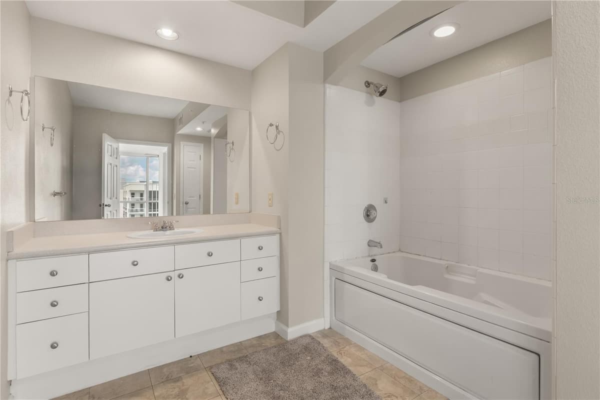322 CENTRAL BOULEVARD — photo 17 of 25