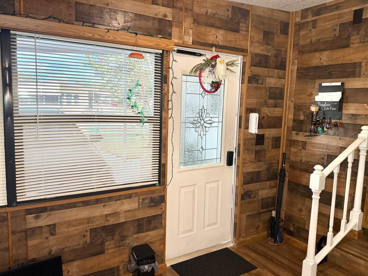 3937 CHRIS DRIVE — photo 14 of 51