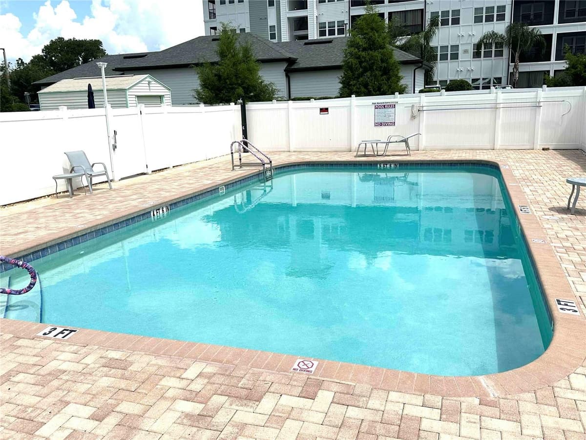 3937 CHRIS DRIVE — photo 7 of 51