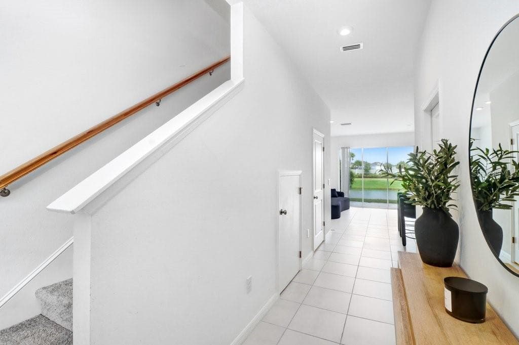 2301 ALEE LANE — photo 4 of 39