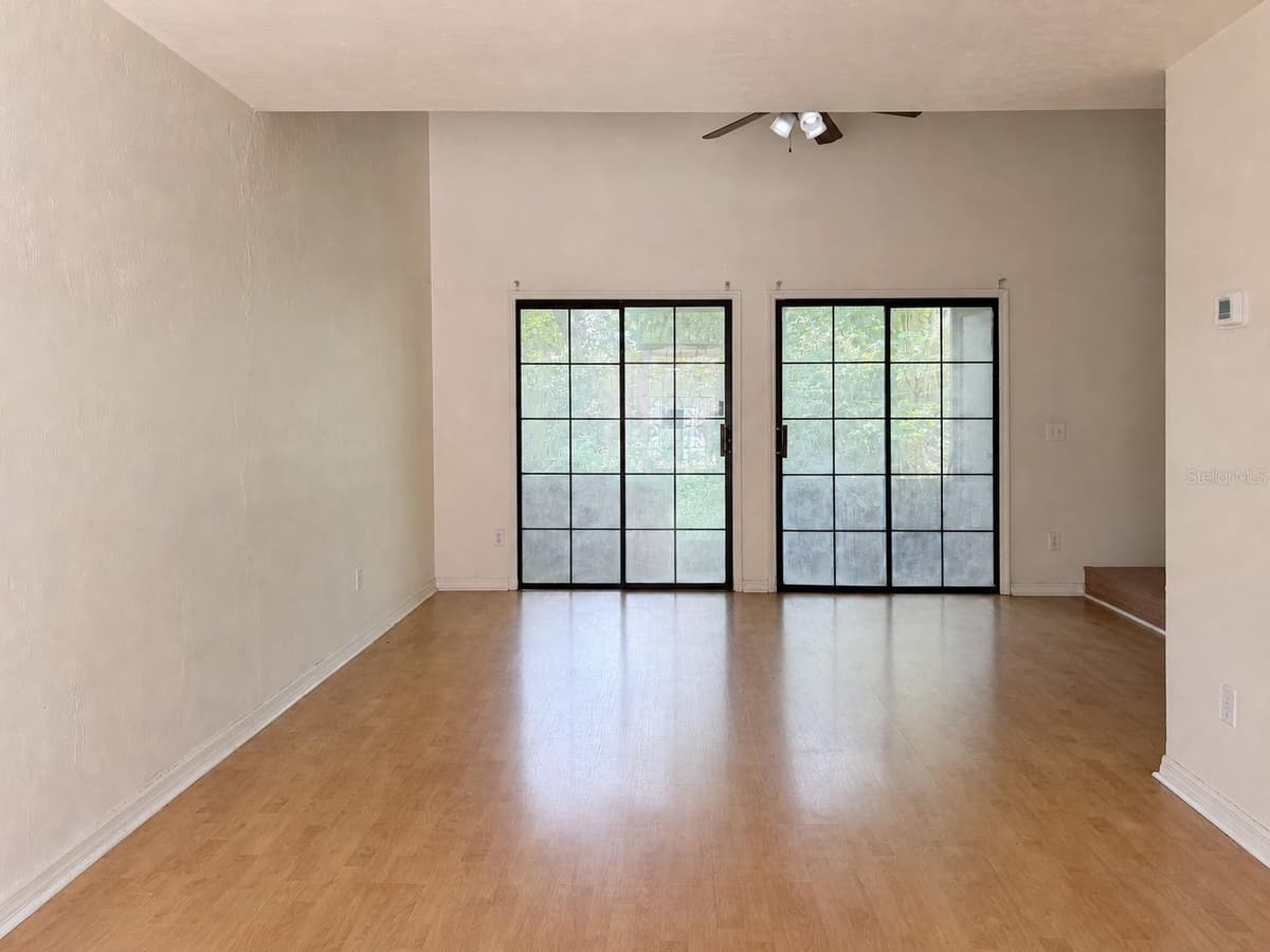 900 62ND BOULEVARD — photo 4 of 11