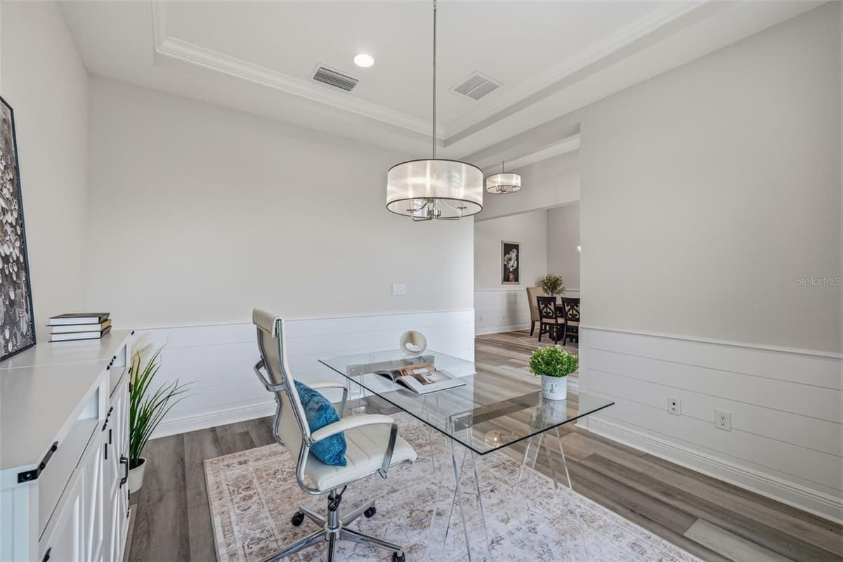 5254 WOLF CREEK DRIVE — photo 11 of 75