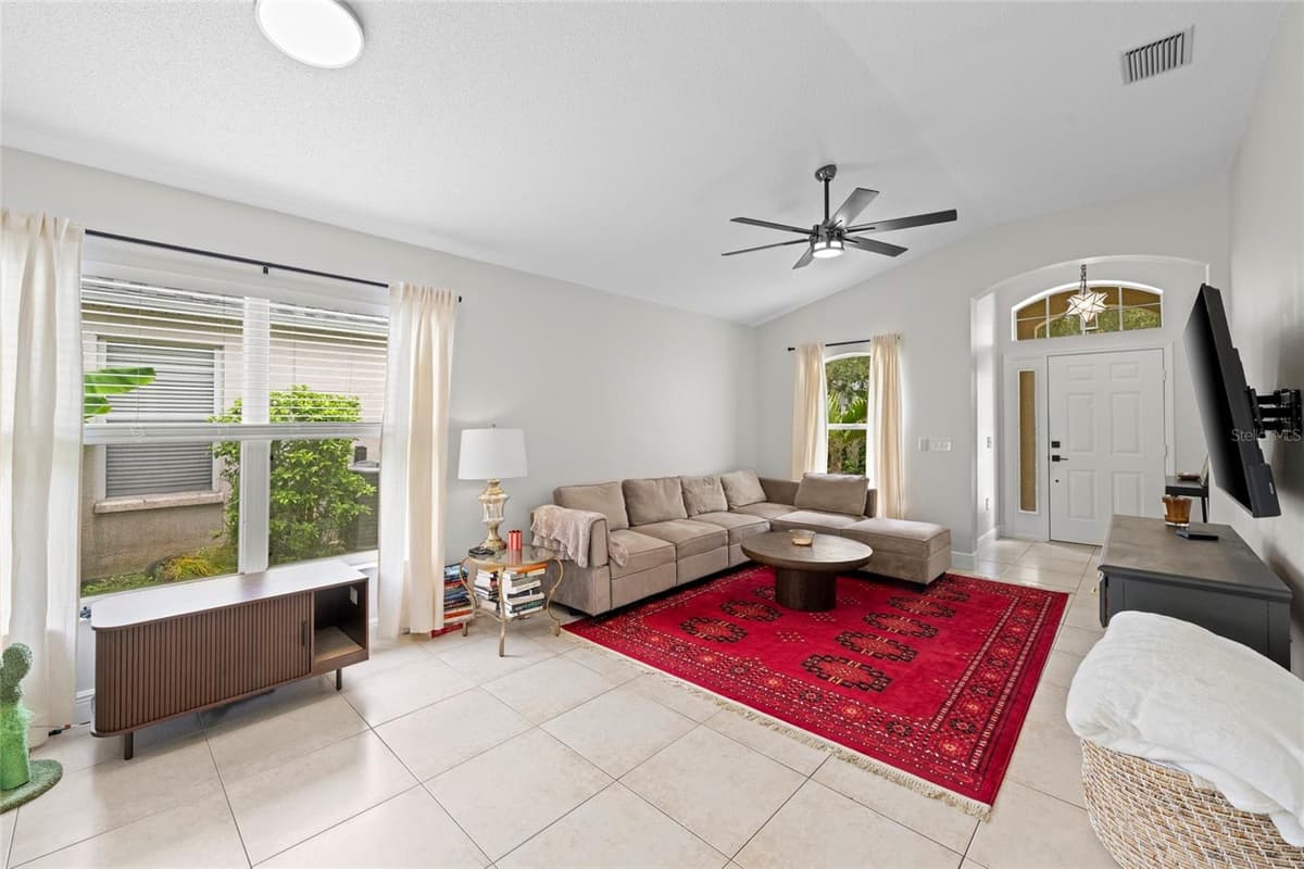 6222 BLUEFLOWER COURT — photo 4 of 37