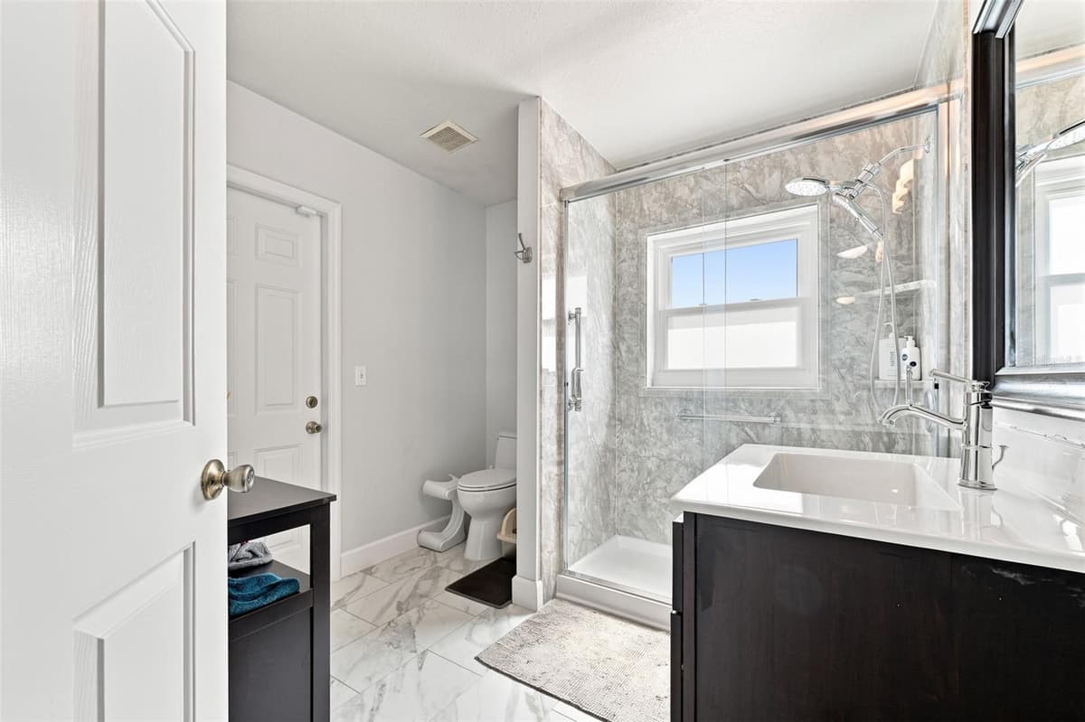 3720 TREELINE DRIVE — photo 35 of 49