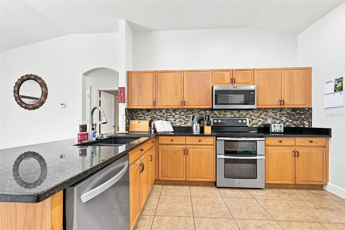 3720 TREELINE DRIVE — photo 3 of 49