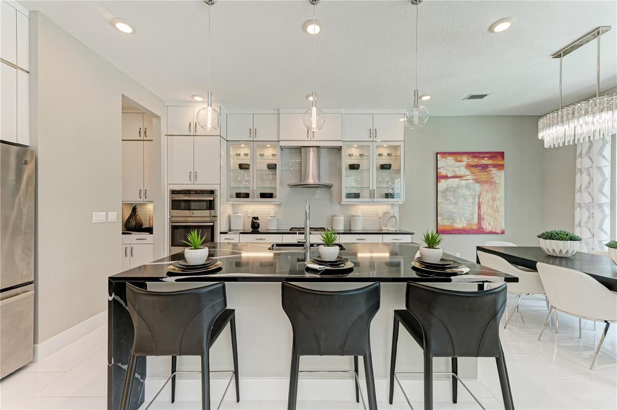 5060 SIMONS COURT — photo 5 of 59