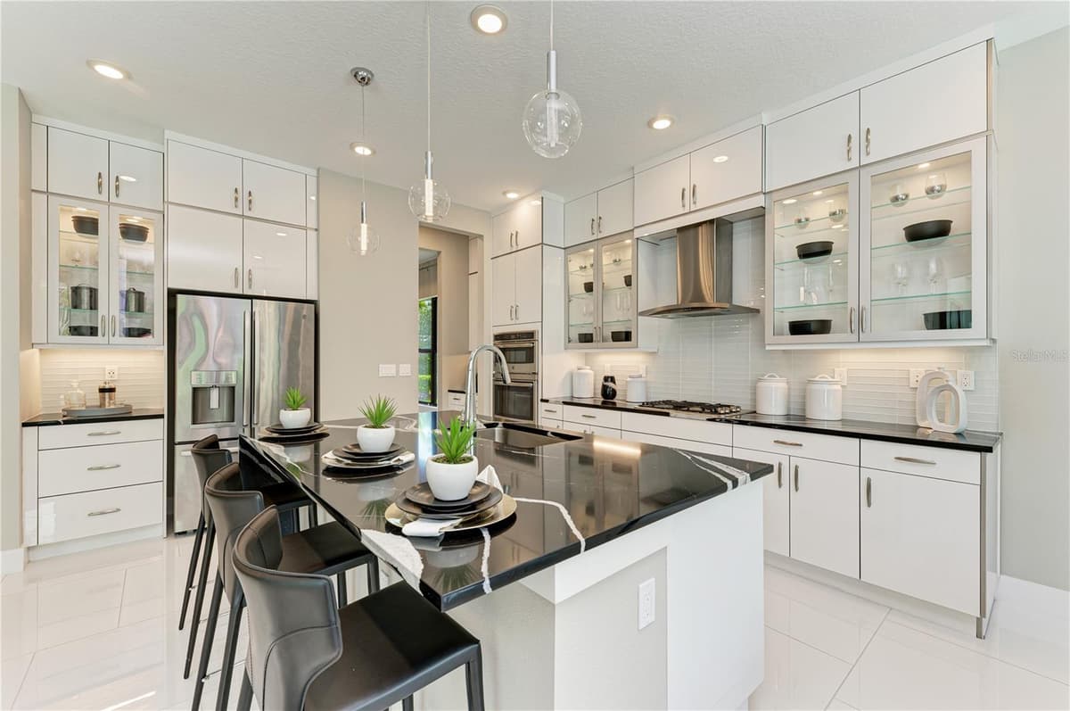5060 SIMONS COURT — photo 3 of 59