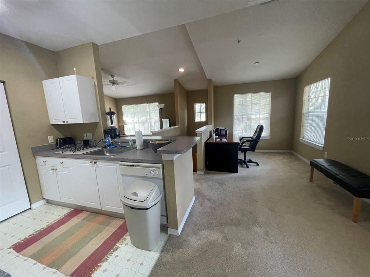 850 GRAND REGENCY POINT — photo 11 of 33