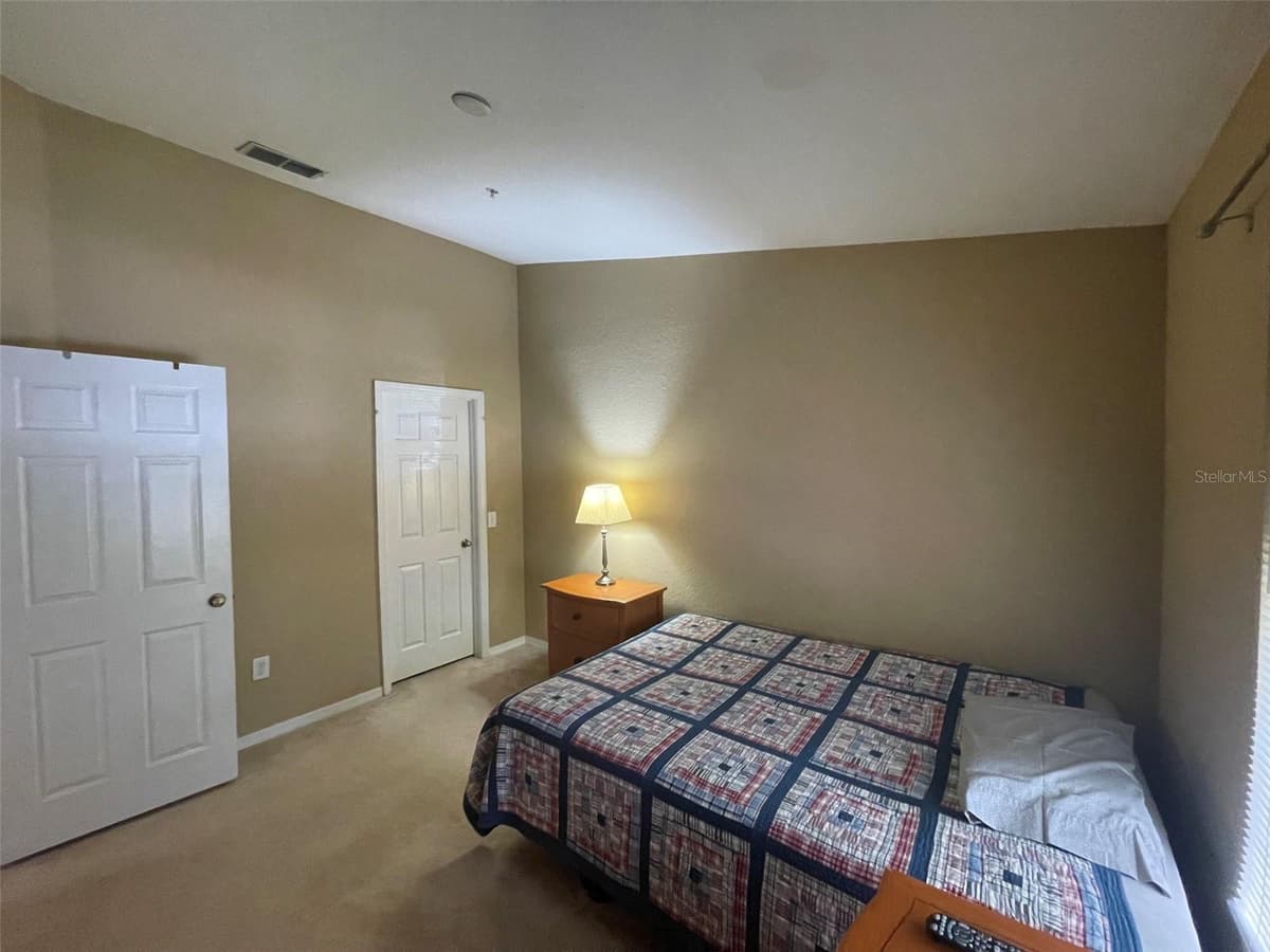 850 GRAND REGENCY POINT — photo 23 of 33
