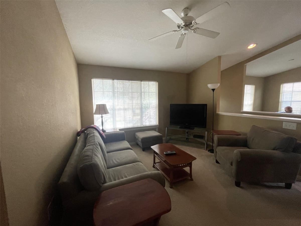850 GRAND REGENCY POINT — photo 21 of 33