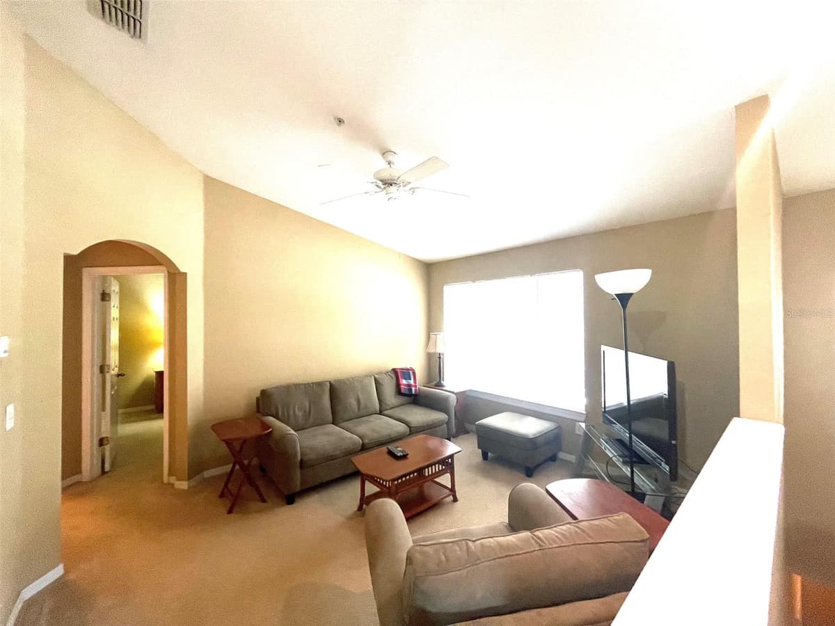 850 GRAND REGENCY POINT — photo 22 of 33