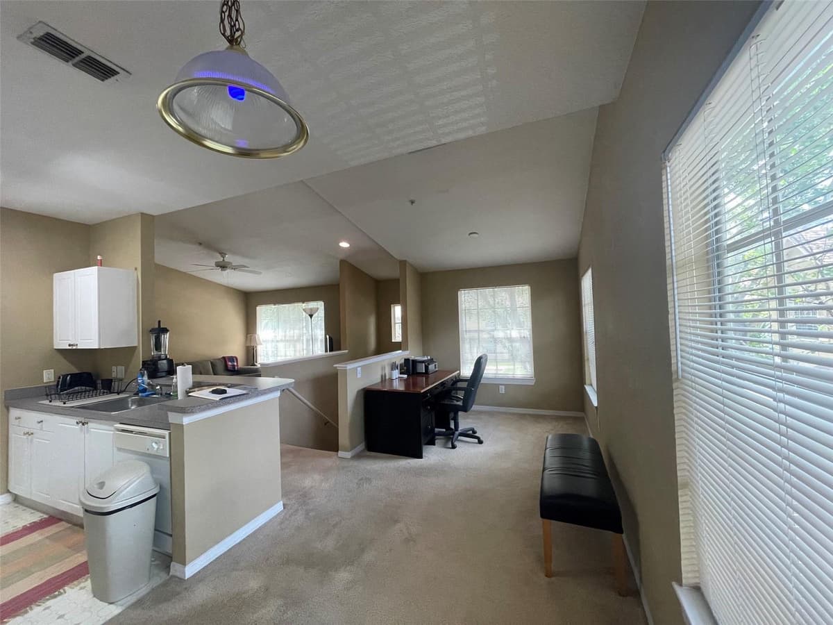 850 GRAND REGENCY POINT — photo 15 of 33