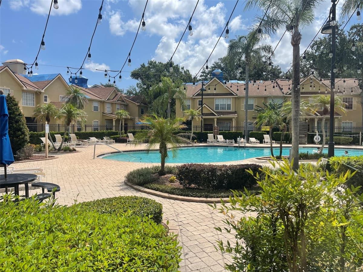 850 GRAND REGENCY POINT — photo 32 of 33