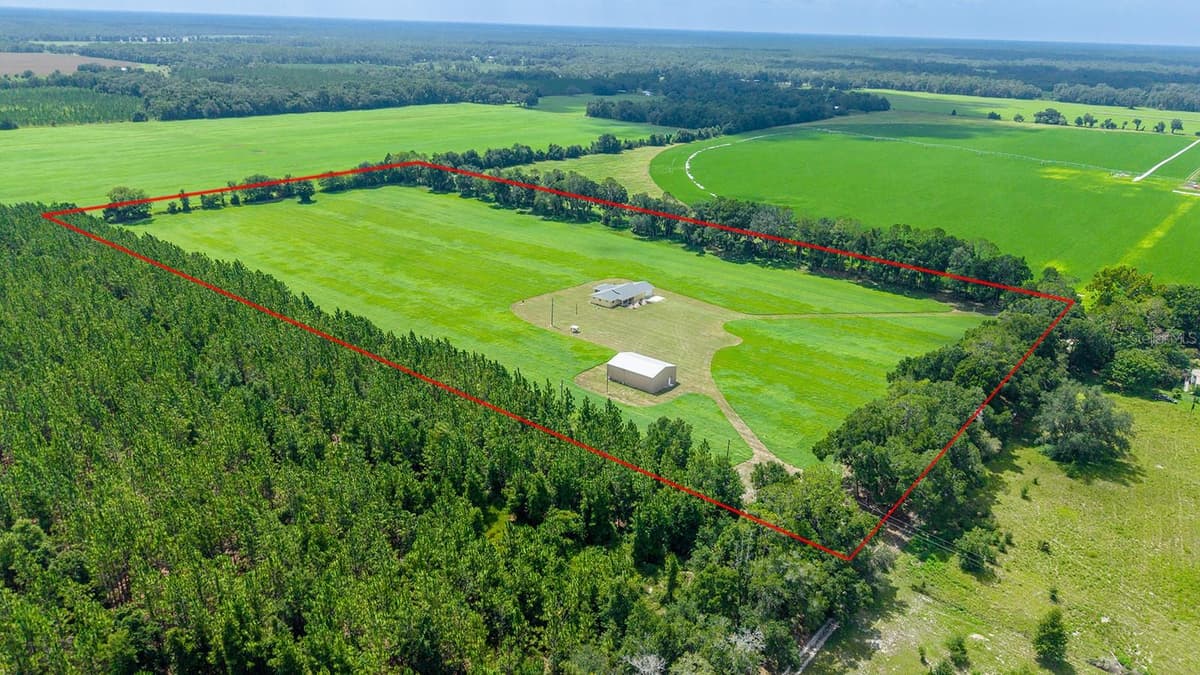 4261 57TH COURT — photo 52 of 57