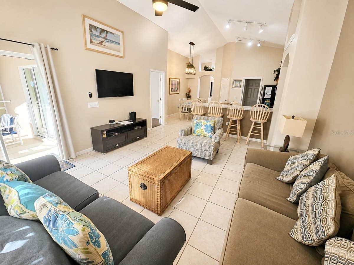 2914 BLOOMING ALAMANDA LOOP — photo 4 of 15